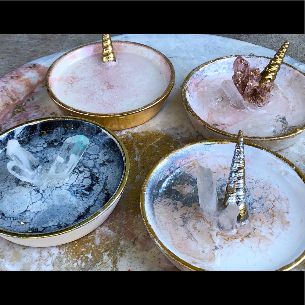 Crystal unicorn ring holder stands